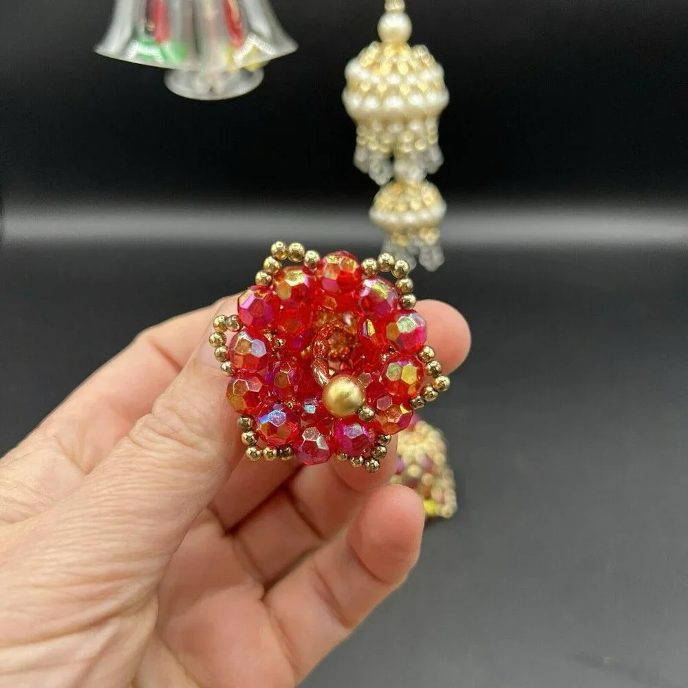 VTG Handmade Christmas Ornaments Bells Set of 7 Acrylic Beads Pink Silver Gold‎